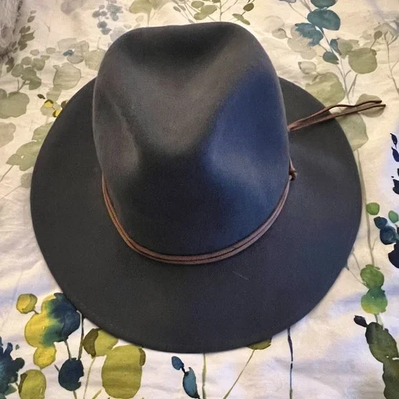 Ale By Alessandra | Accessories | New Slate Gray Felt Hat  display picture 3